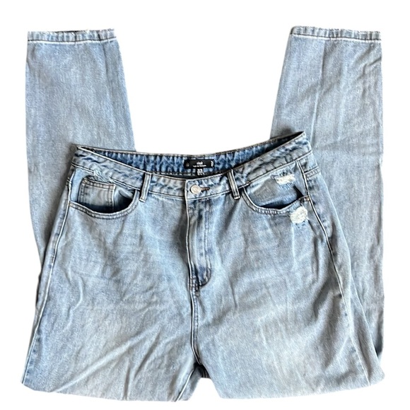 Missguided Riot High Rise Mom Jeans - Picture 9 of 9